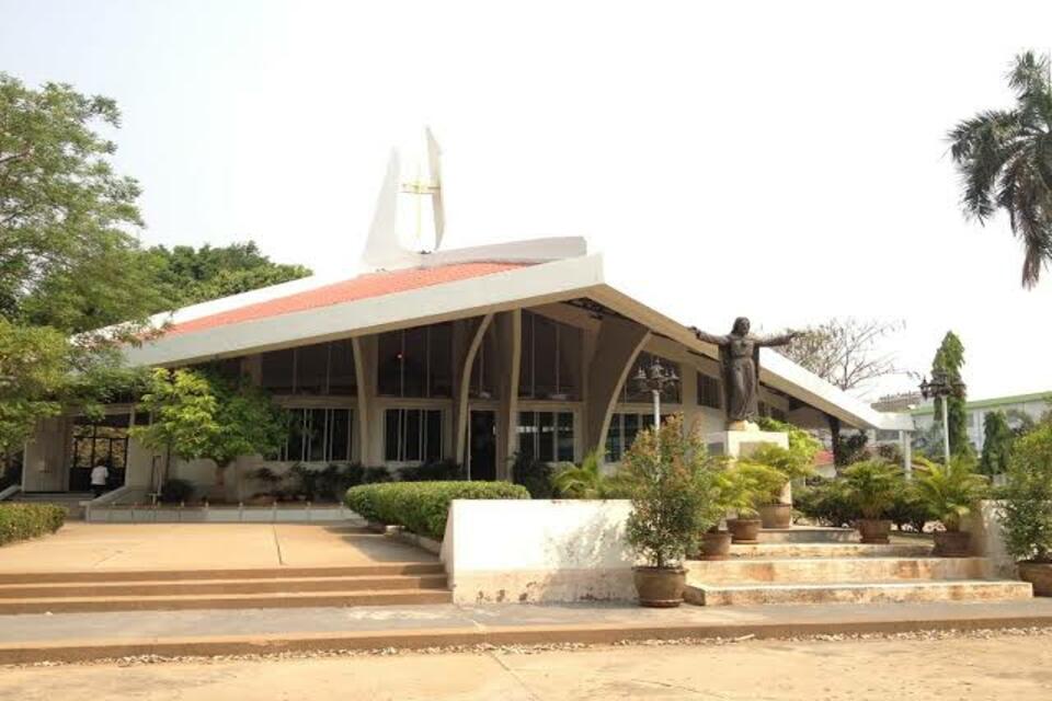 La cathédrale Sainte-Anne de Nakhon Sawan