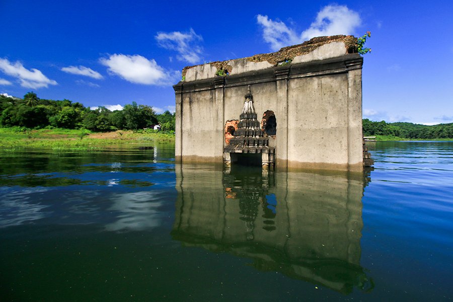 Wat Sam Prasop - lac Vachiralongkon