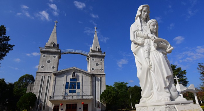 Co-cathédrale Sainte-Anne de Nakhon Phanom