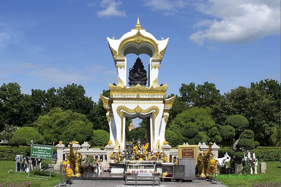 Le sanctuaire de Phra Pikkanesh - Nakhon Pathom