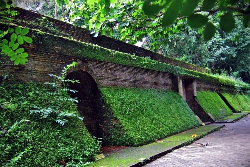 Wat Umong - Chiang Mai